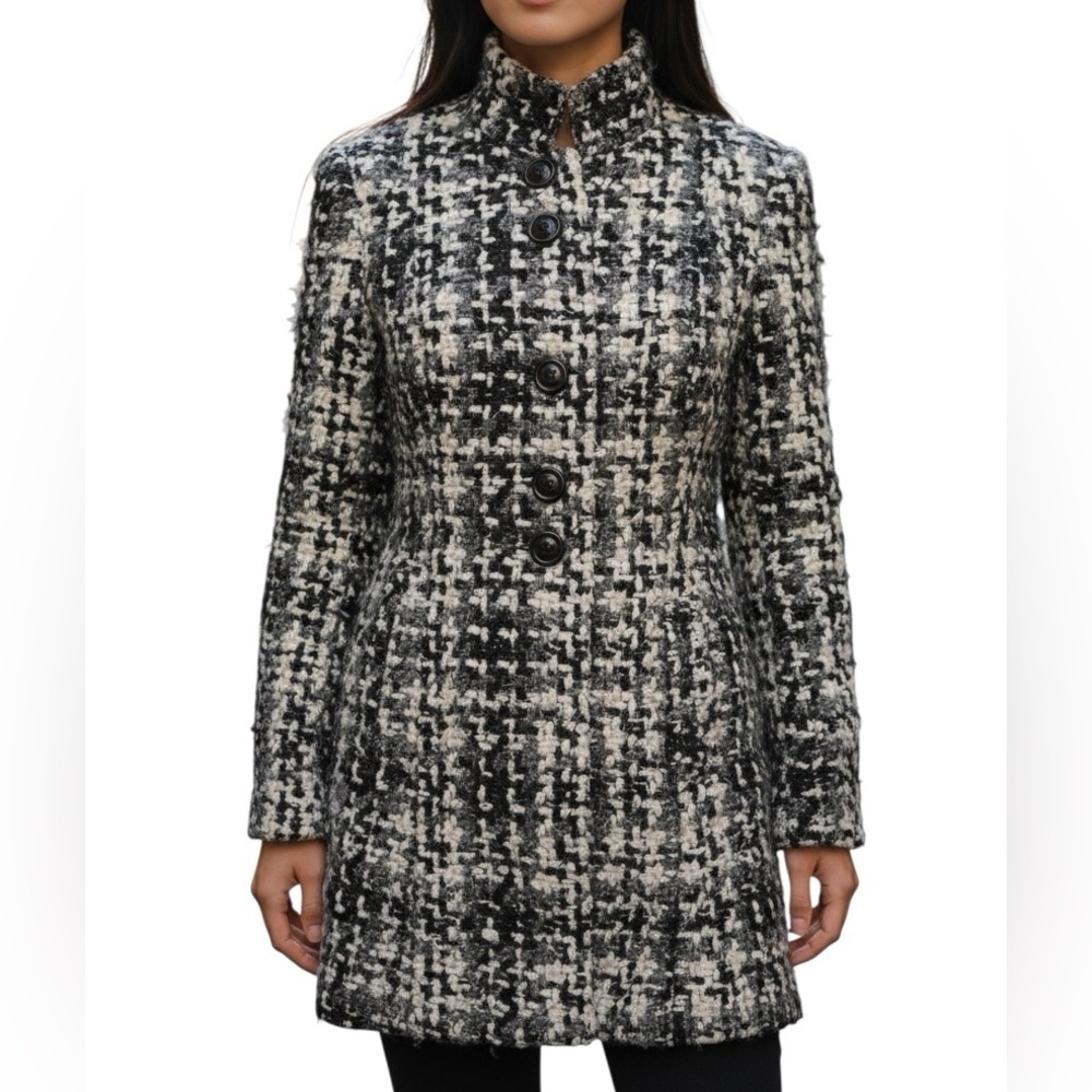 White House Black Market Houndstooth Boucle 3/4 Coat Cream Black